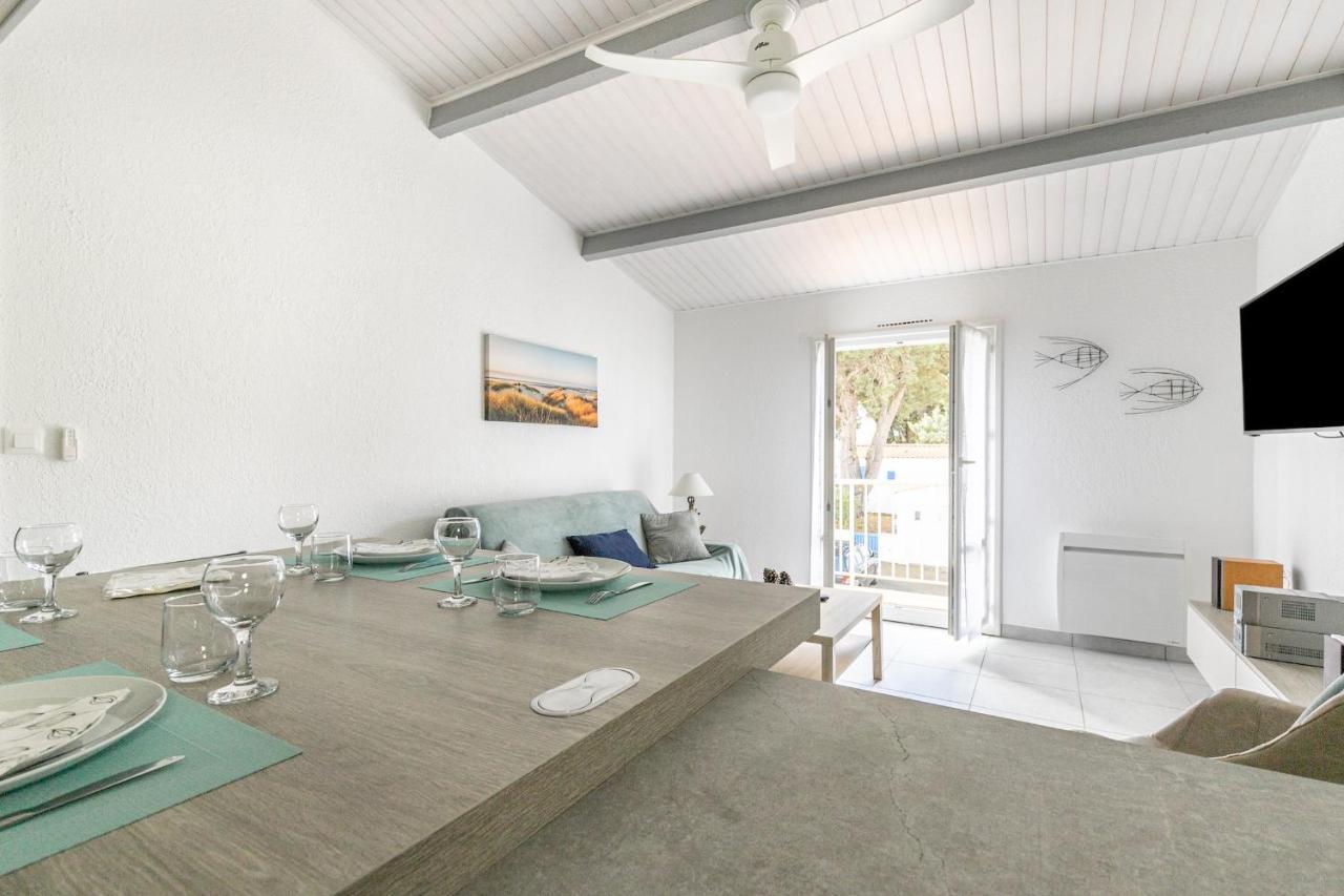 Au coeur de l'Ile, appartement lumineux pour quatre personnes La Guérinière Extérieur photo